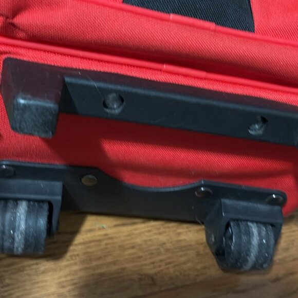 Skip Hop Ladybug Suitcase - Picture 5 of 8